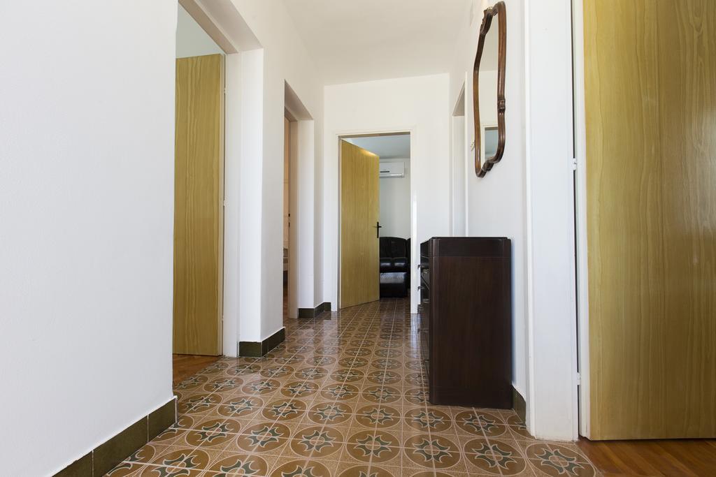San Apartments Slatine Buitenkant foto